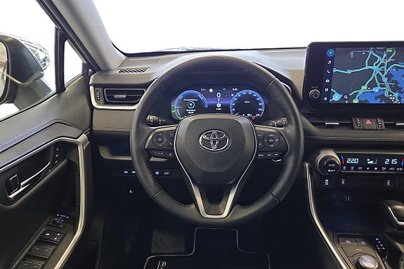 Toyota RAV4 13 of 21