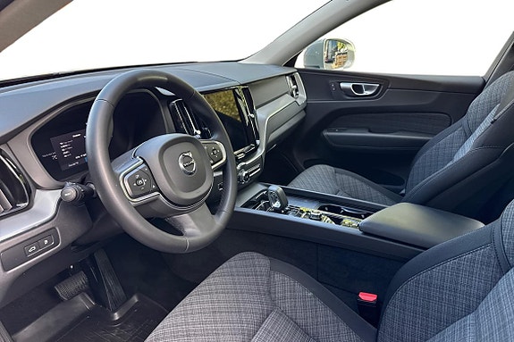 Volvo XC60 14 of 24
