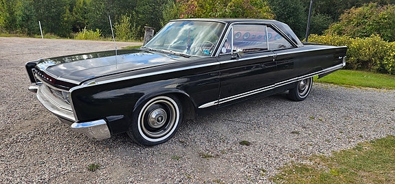 Chrysler Newport 2 of 8