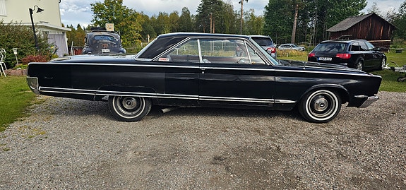 Chrysler Newport 4 of 8