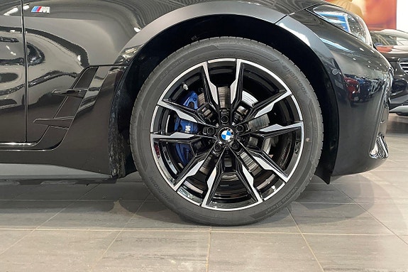 BMW i4 15 of 18