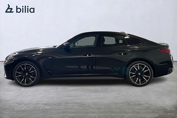BMW i4 3 of 18