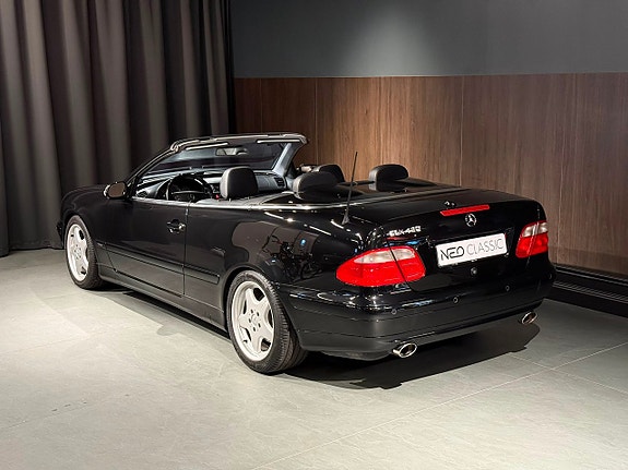 Mercedes-Benz CLK430 8 of 30
