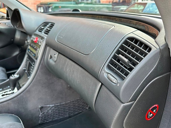 Mercedes-Benz CLK430 17 of 30