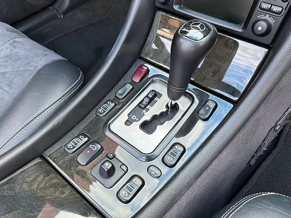 Mercedes-Benz CLK430 16 of 30