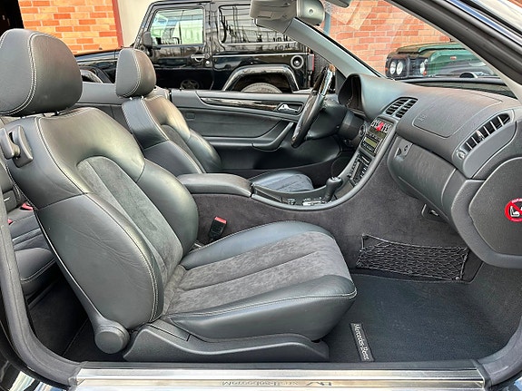 Mercedes-Benz CLK430 14 of 30