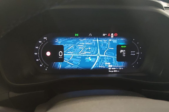 Volvo XC40 15 of 17