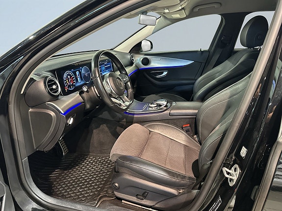 Mercedes-Benz E220 7 of 24