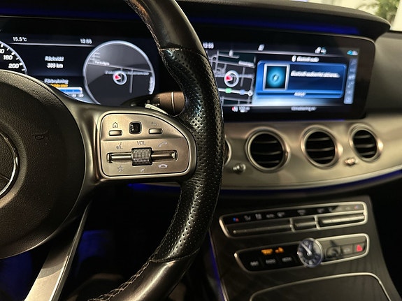 Mercedes-Benz E220 20 of 24