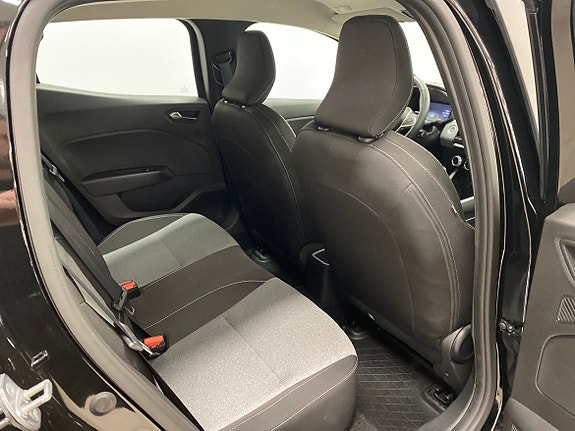 Renault Clio 14 of 18