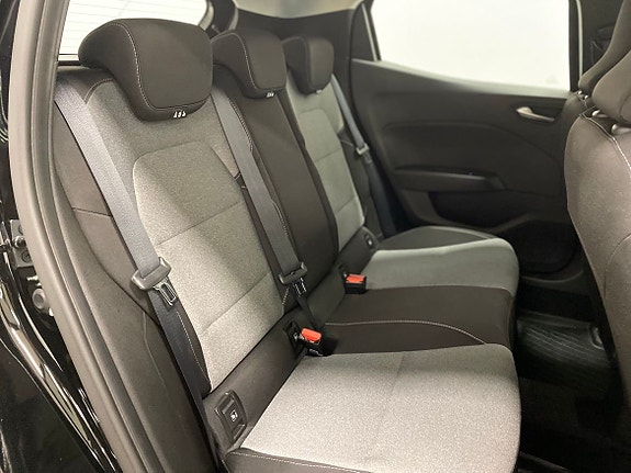 Renault Clio 13 of 18