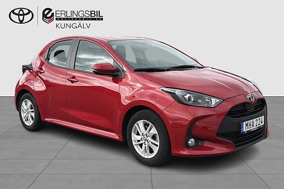 Toyota Yaris 15 of 16