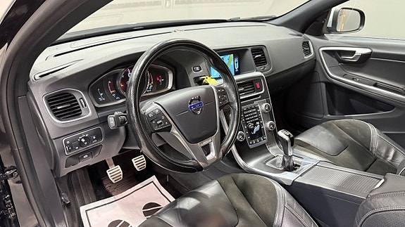 Volvo V60 13 of 23