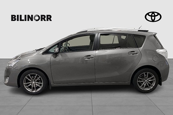 Toyota Verso 7 of 12