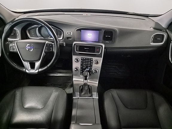 Volvo V60 Cross Country 14 of 24