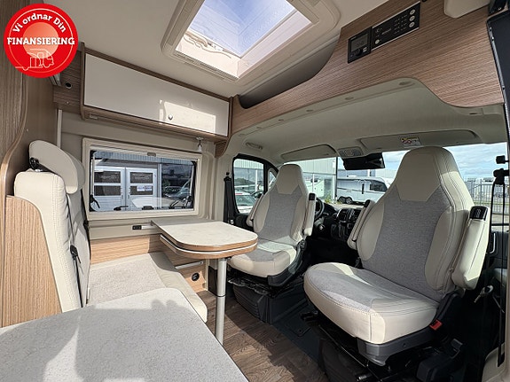Carado CVE 600 Van 8 of 19