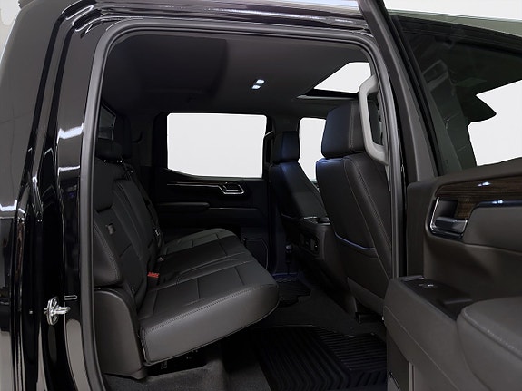 Chevrolet Silverado 1500 9 of 22