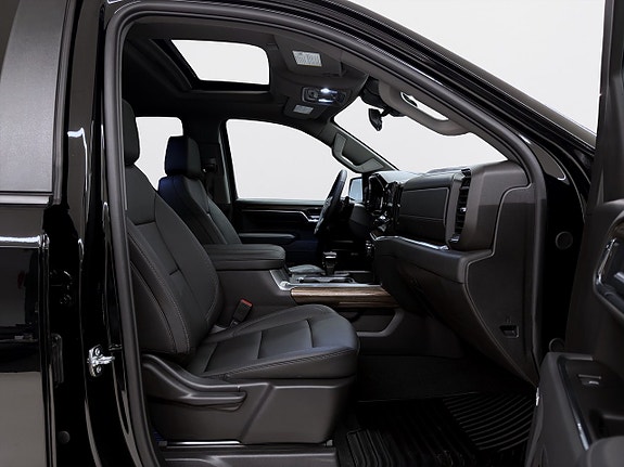 Chevrolet Silverado 1500 14 of 22