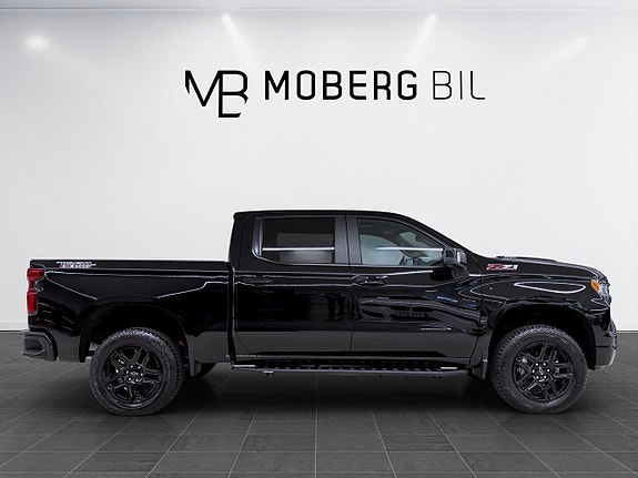 Chevrolet Silverado 1500 3 of 22