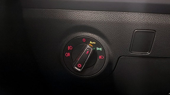 Seat Arona 19 of 21