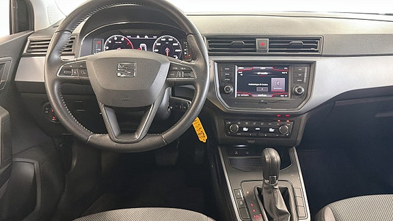 Seat Arona 14 of 21