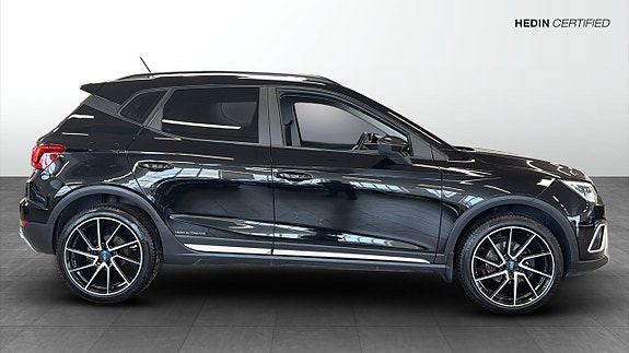 Seat Arona 4 of 21