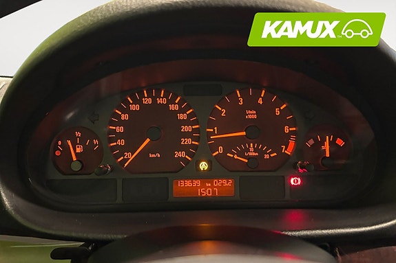 BMW 325i 11 of 21
