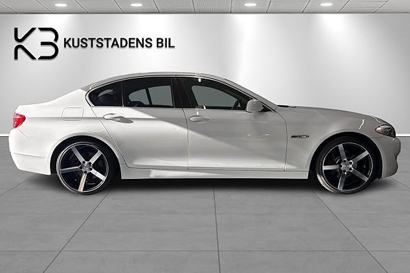 BMW 520d 2 of 22
