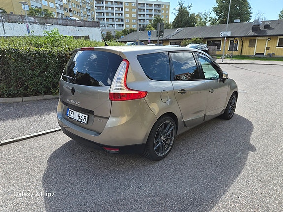 Renault Grand Scenic III 3 of 6