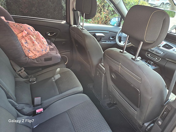 Renault Grand Scenic III 6 of 6