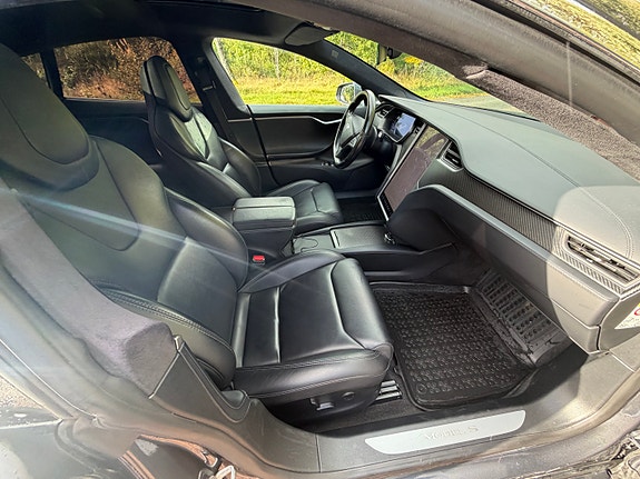 Tesla Model S 5 of 5