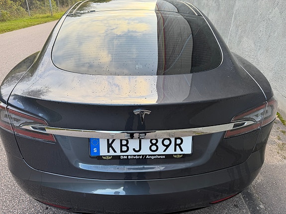 Tesla Model S 6 of 12