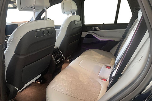 BMW X5 11 of 18