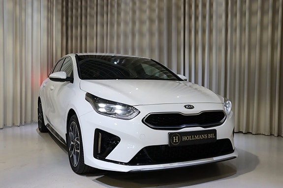Kia Ceed 2 of 25