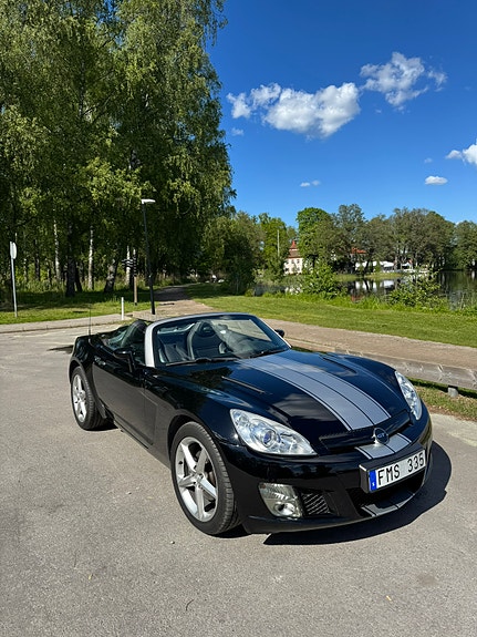 Opel GT 2 of 5
