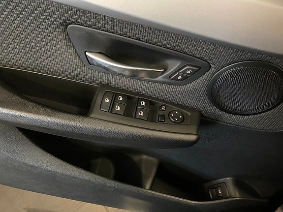 BMW 218i 23 of 24
