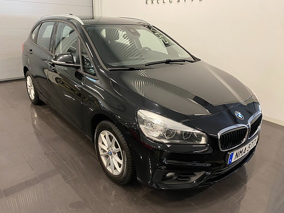 BMW 218i 4 of 24