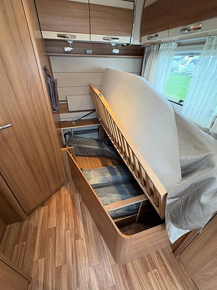 KNAUS EXCLUSIVE 580 UF. Alde/G-värme/Mover/Tält  mm. 2014 8 of 12