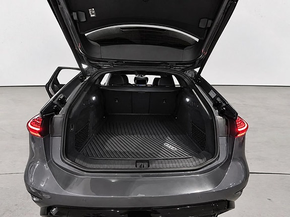 Audi A6 7 of 12