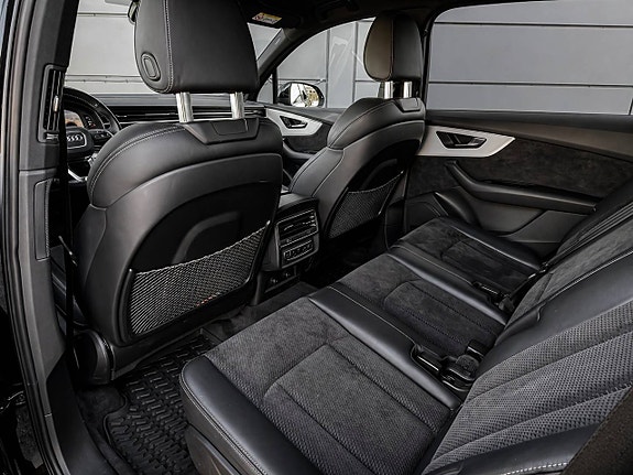 Audi Q7 11 of 17