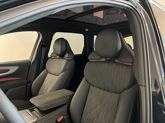 Audi Q7 9 of 27