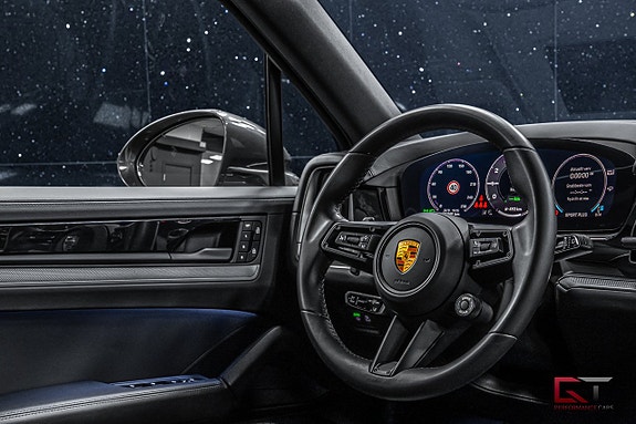 Porsche Cayenne 19 of 20