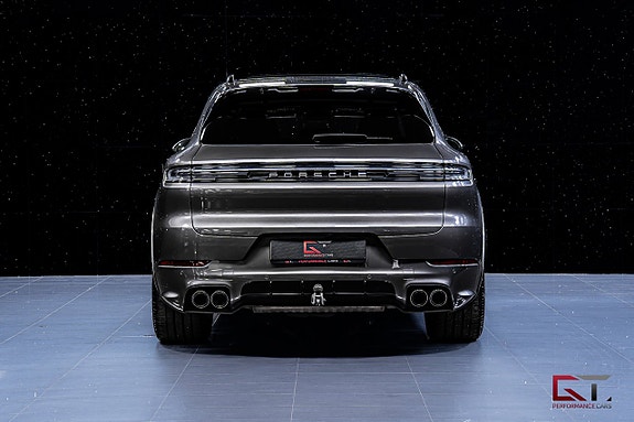 Porsche Cayenne 7 of 20