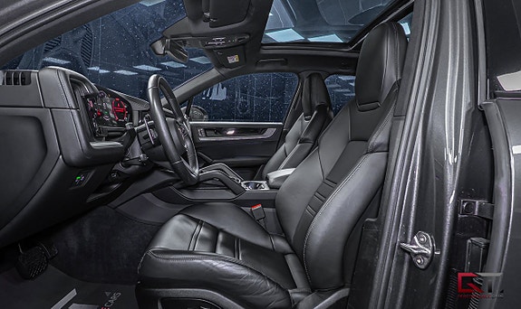 Porsche Cayenne 14 of 20