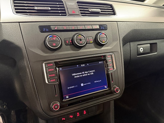 Volkswagen Caddy Maxi 15 of 19
