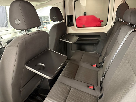 Volkswagen Caddy Maxi 11 of 19
