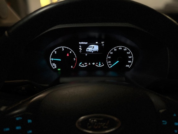 Ford Transit 15 of 17