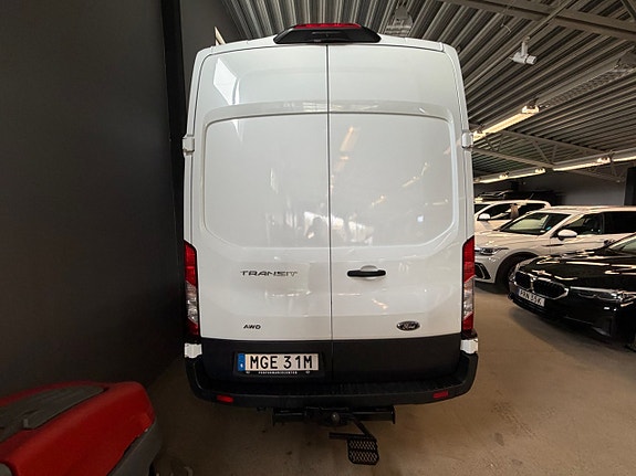 Ford Transit 4 of 17