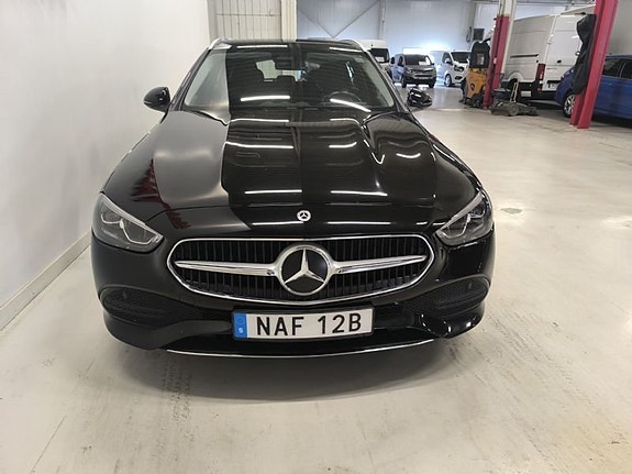 Mercedes-Benz C300 e 2 of 10