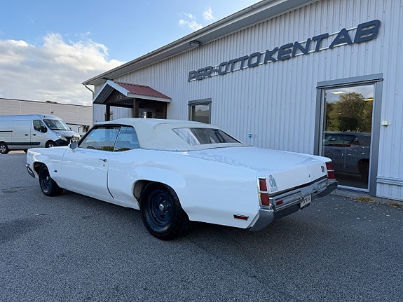 Oldsmobile Delta 88 7 of 17